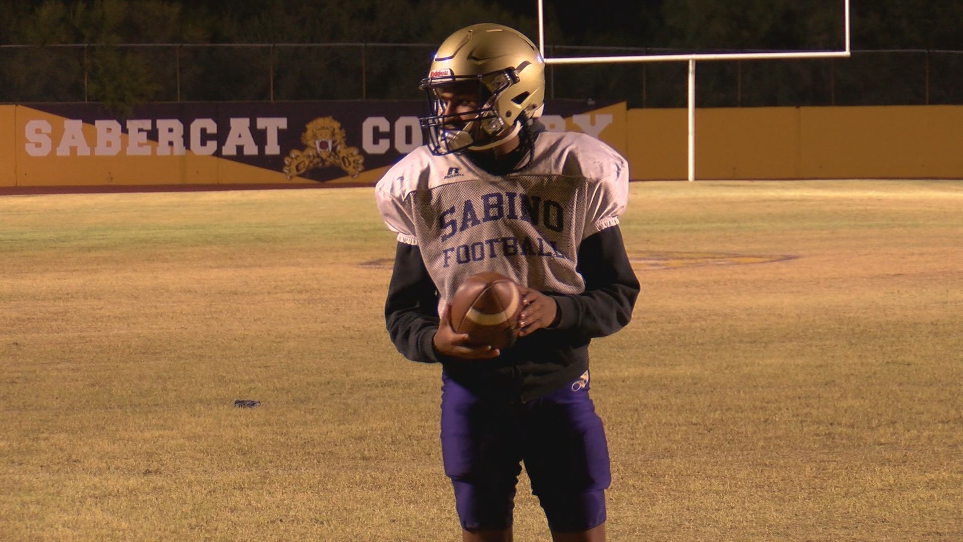 Cameron Hackworth (21) pract